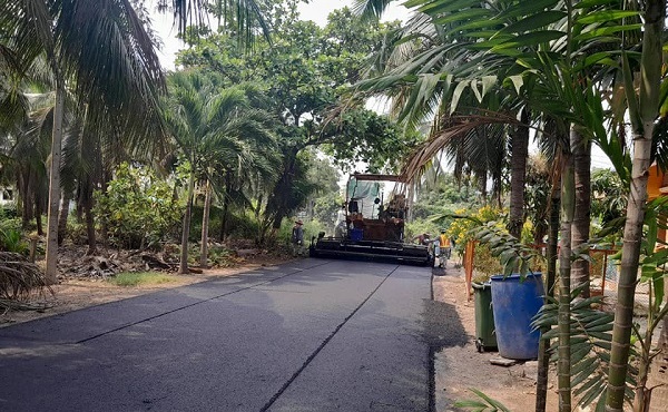 อบต.บางโทรัด ปรับปรุงถนนทางเข้าบ้านบางสะแก บรรเทาความเดือดร้อนของพี่น้องประชาชน