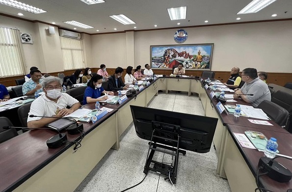 ประชุมซักซ้อมความเข้าใจกรณีสถานประกอบการเลิกจ้าง การดำเนินการให้ความช่วยเหลือลูกจ้าง