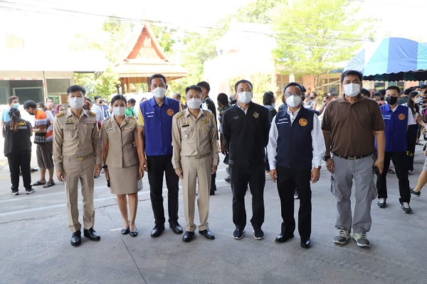 ผู้ว่าฯ สมุทรสาคร พร้อมหน่วยงานที่เกี่ยวข้อง ลงพื้นที่สังเกตุการณ์บรรยากาศการเลือกตั้งล่วงหน้าของจังหวัดสมุทรสาคร